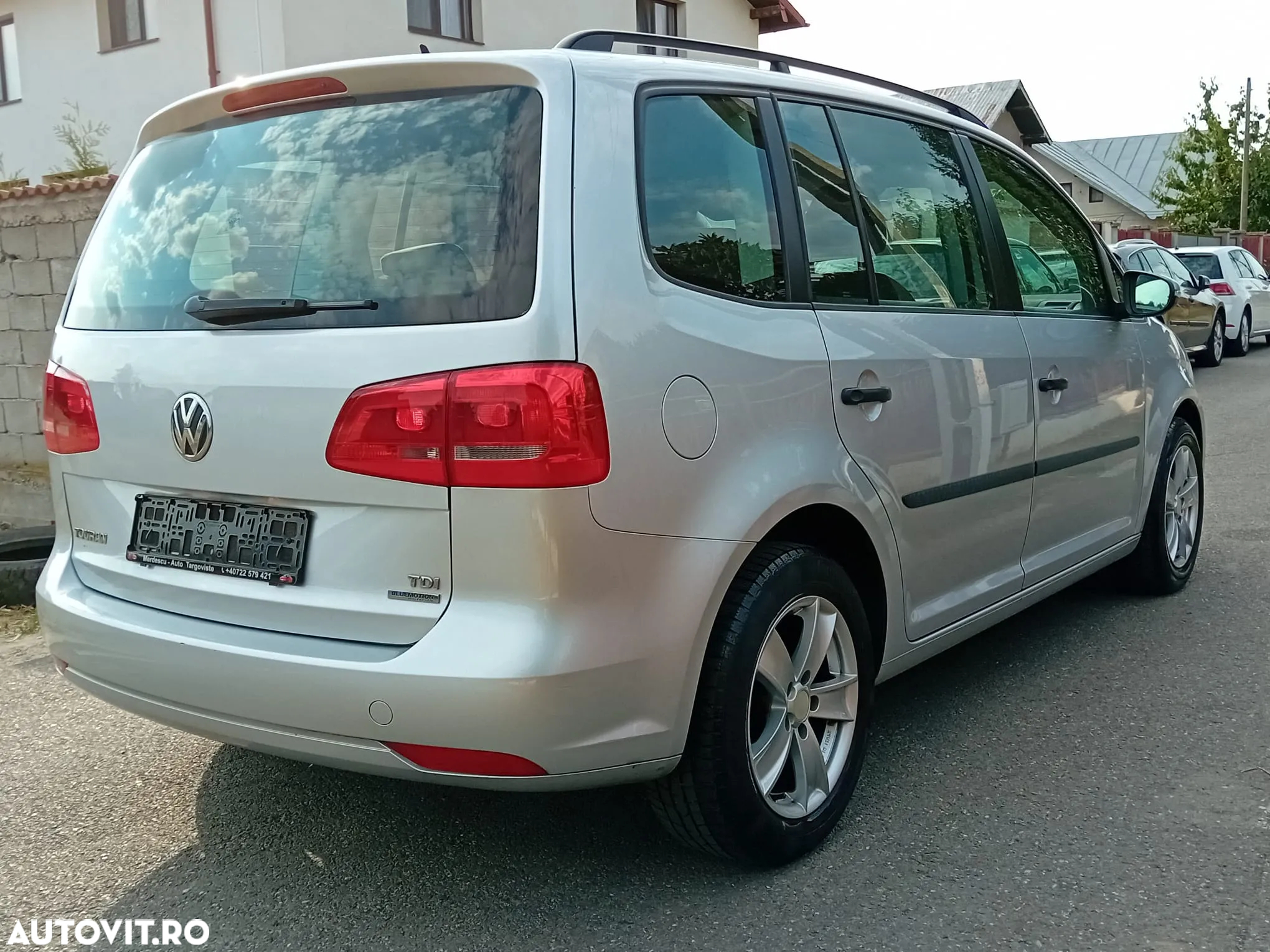 Volkswagen Touran 1.6 TDI DPF BlueMotion Technology DSG Comfortline - 7