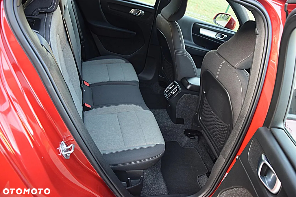 Volvo XC 40 T2 Plus Bright - 14