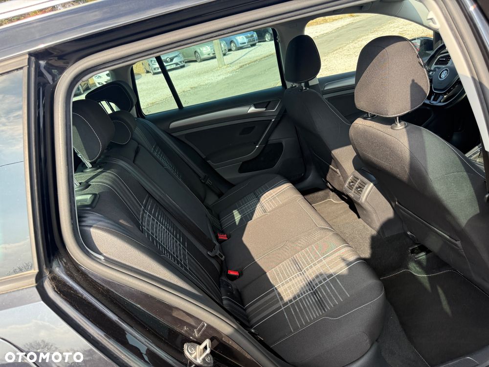 Volkswagen Golf Variant 1.6 TDI BlueMotion Technology Lounge - 14