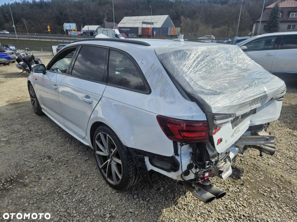 Audi S4 Avant 3.0 TFSI quattro tiptronic - 18
