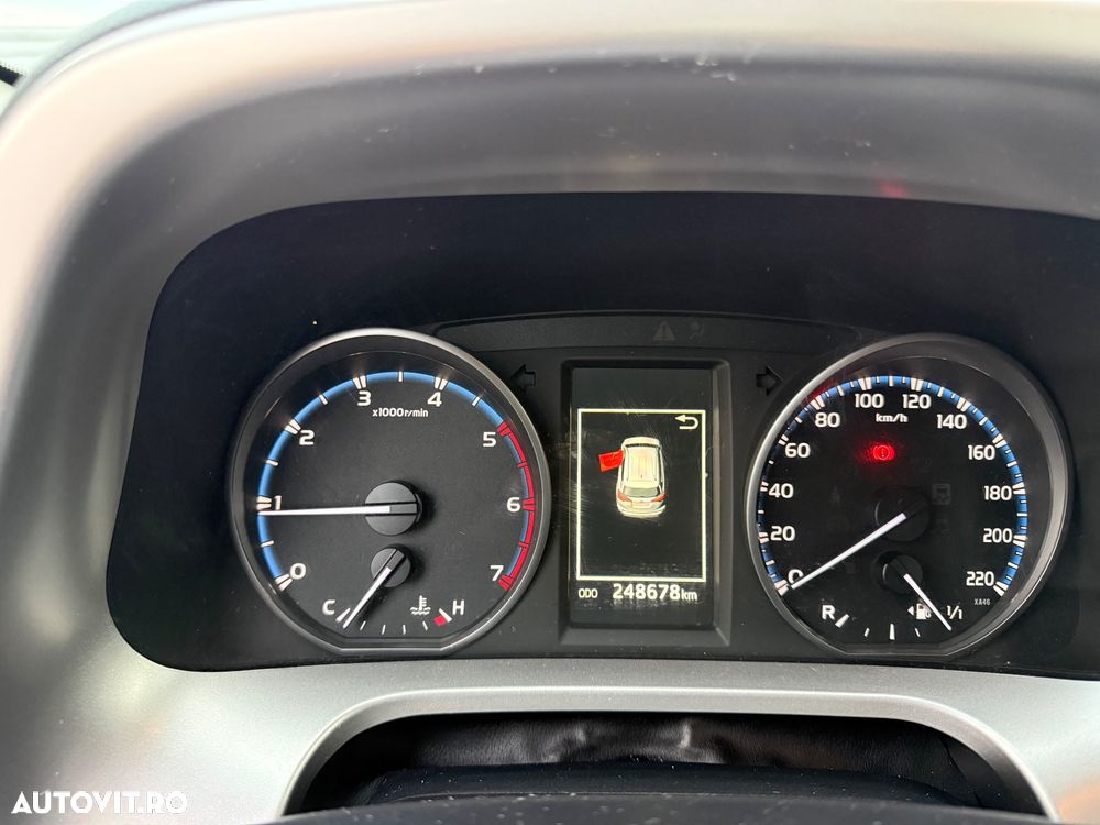 Toyota RAV4 2.0 D-4D 2WD Comfort - 11