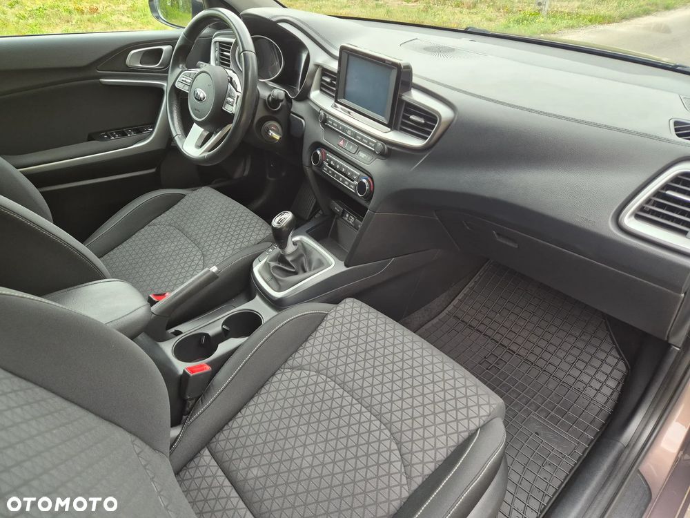 Kia Ceed 1.4 T-GDI M - 17