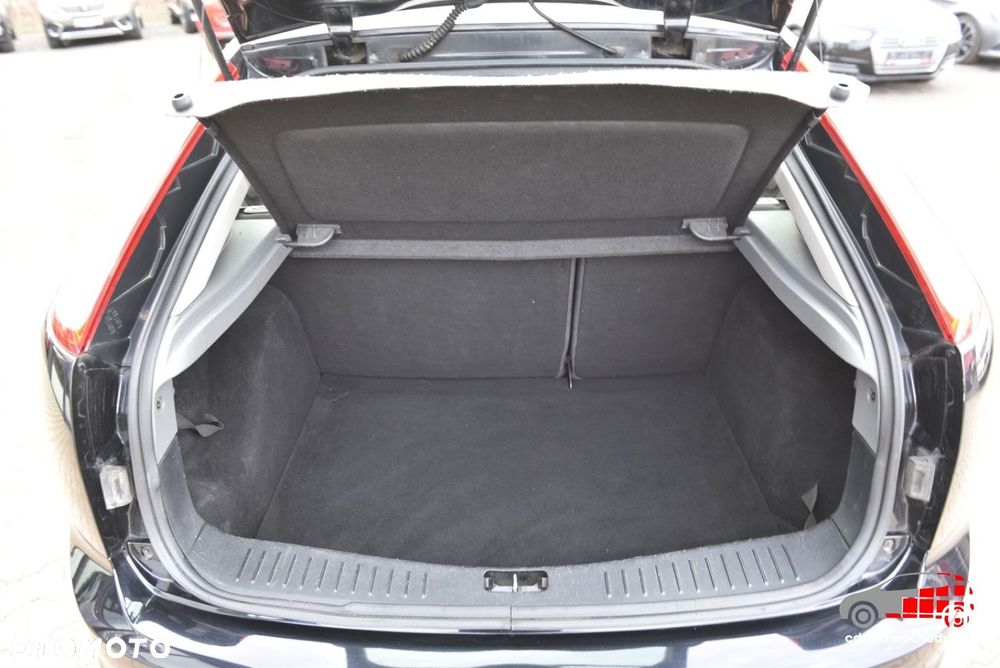 Ford Focus 1.4 Trend - 15