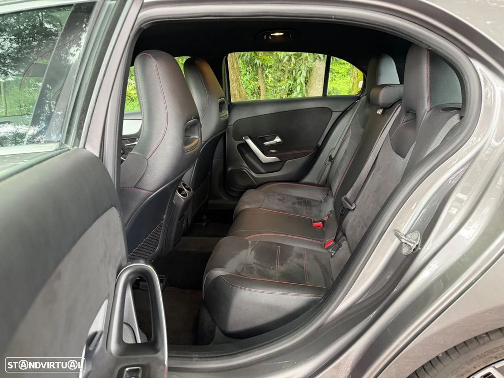 Mercedes-Benz A 180 d AMG Line Aut. - 30