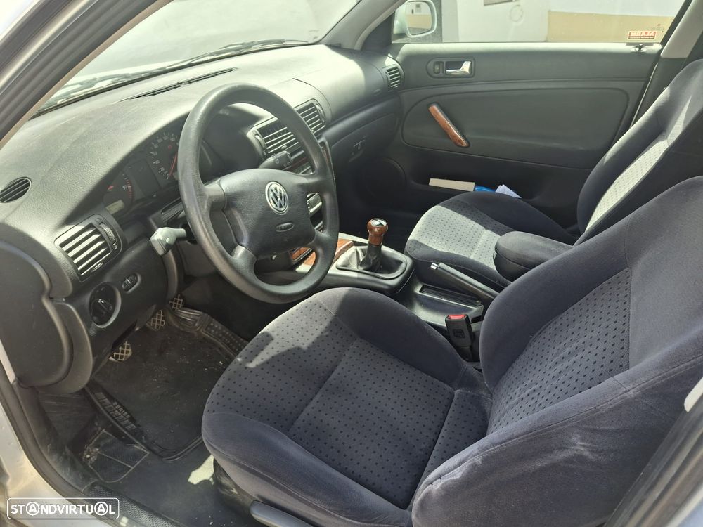 VW Passat Variant 1.9 TDi Confortl Top - 8