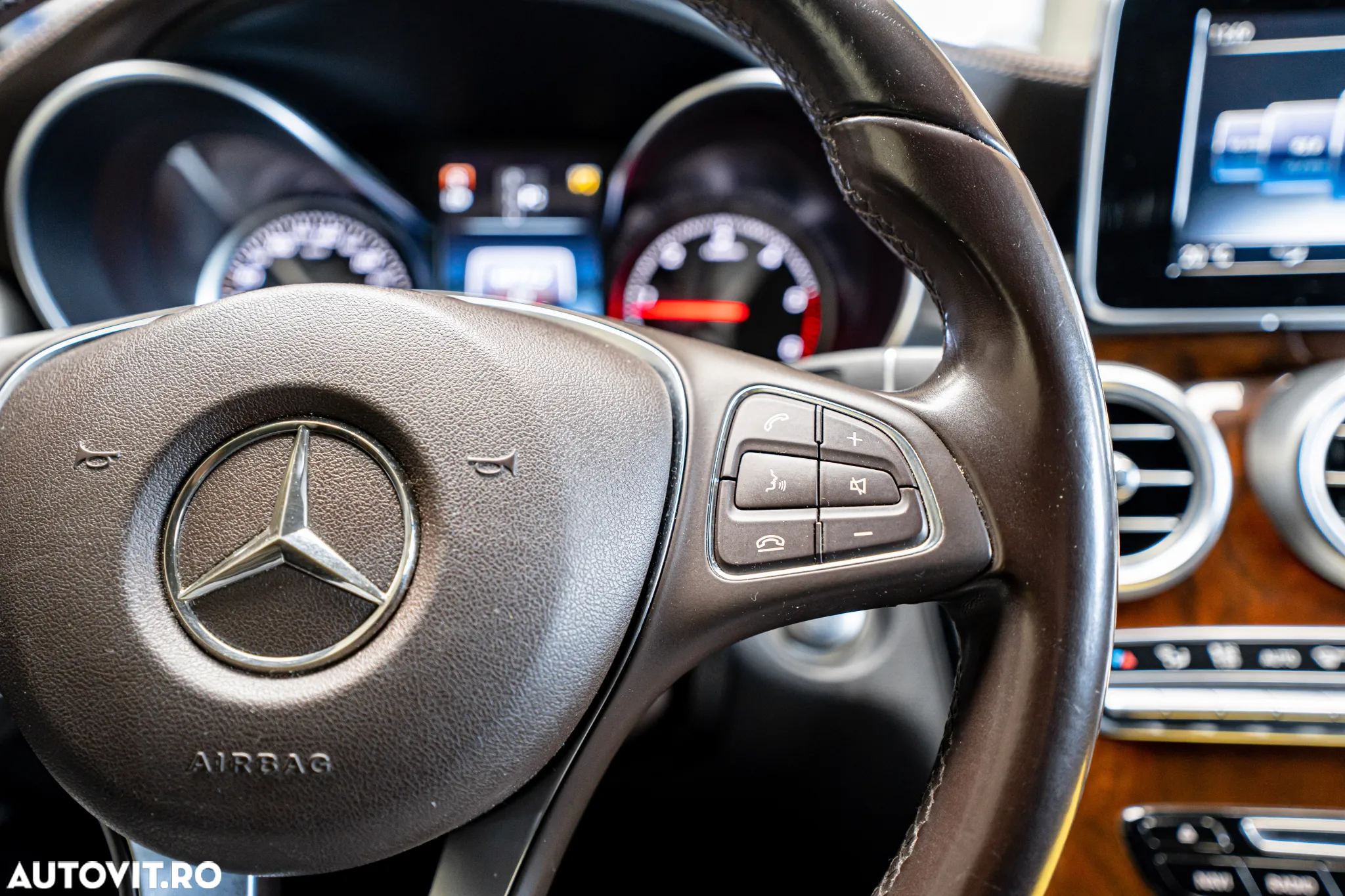 Mercedes-Benz GLC 220 d 4Matic 9G-TRONIC - 14