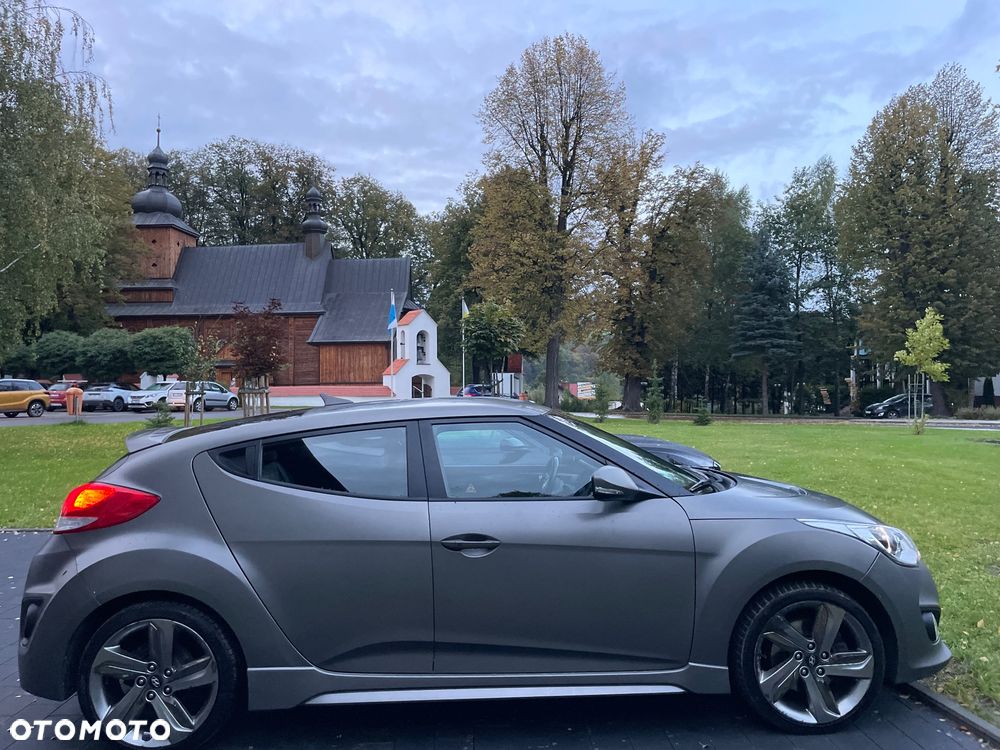 Hyundai Veloster 1.6 Turbo Premium - 16