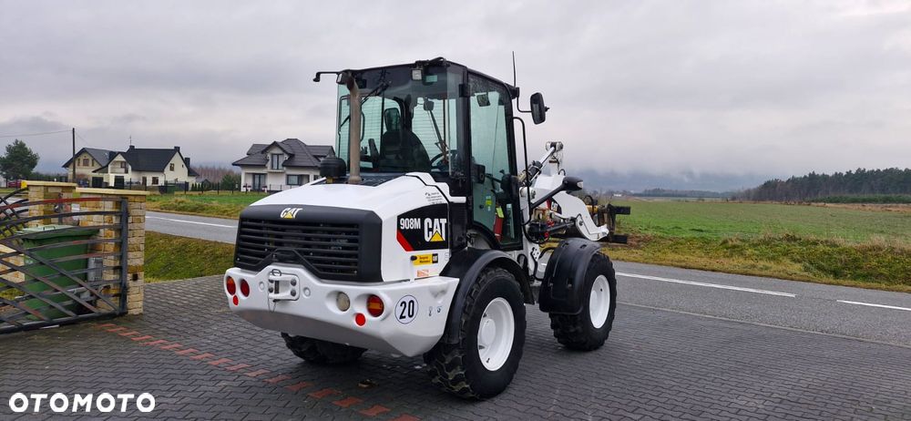 Caterpillar 908/ Maszyna sprowadzona - 1