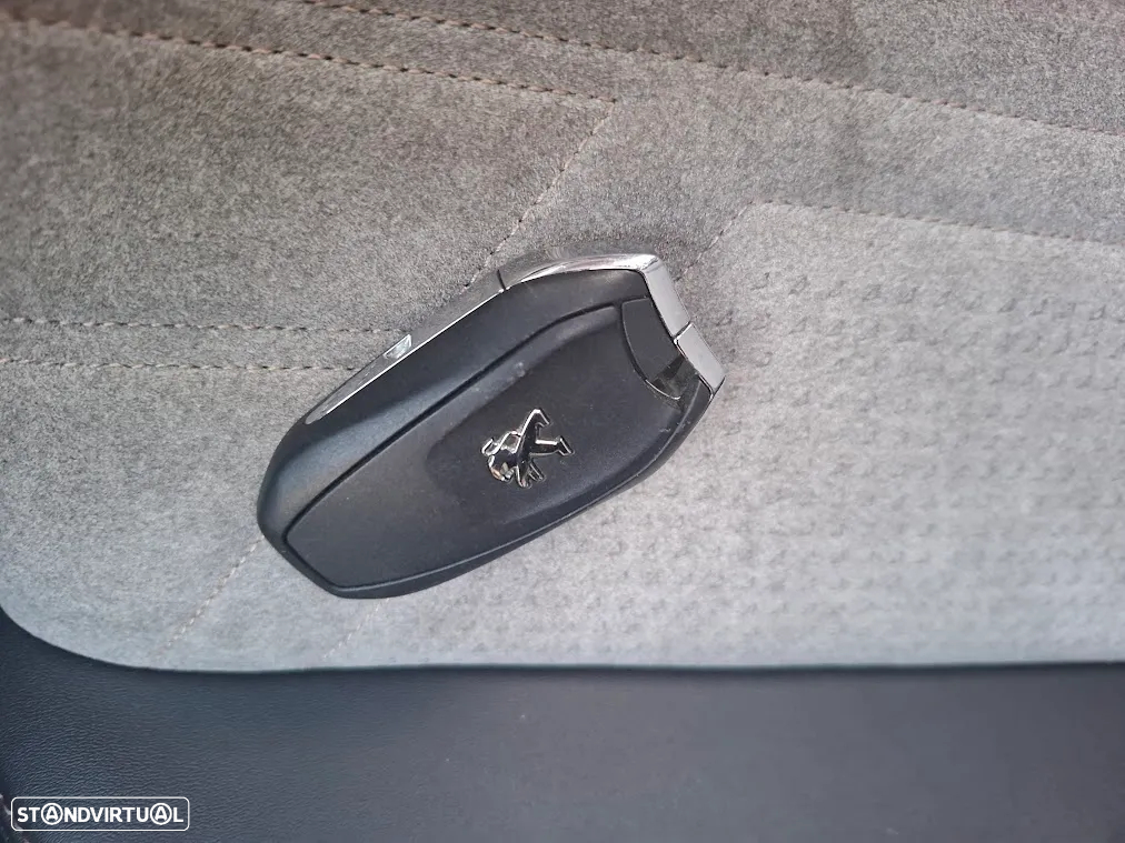 Peugeot 3008 1.6 Hybrid GT Line e-EAT8 - 59