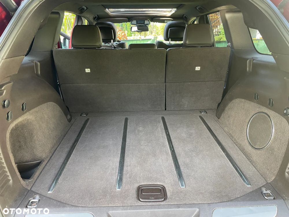 Jeep Grand Cherokee - 12