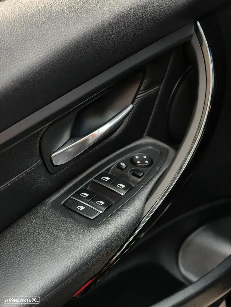 BMW 318 d Line Sport Auto - 33