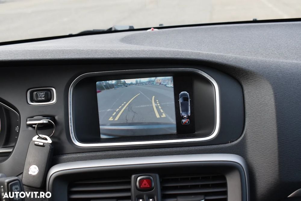 Volvo V40 D2 - 10