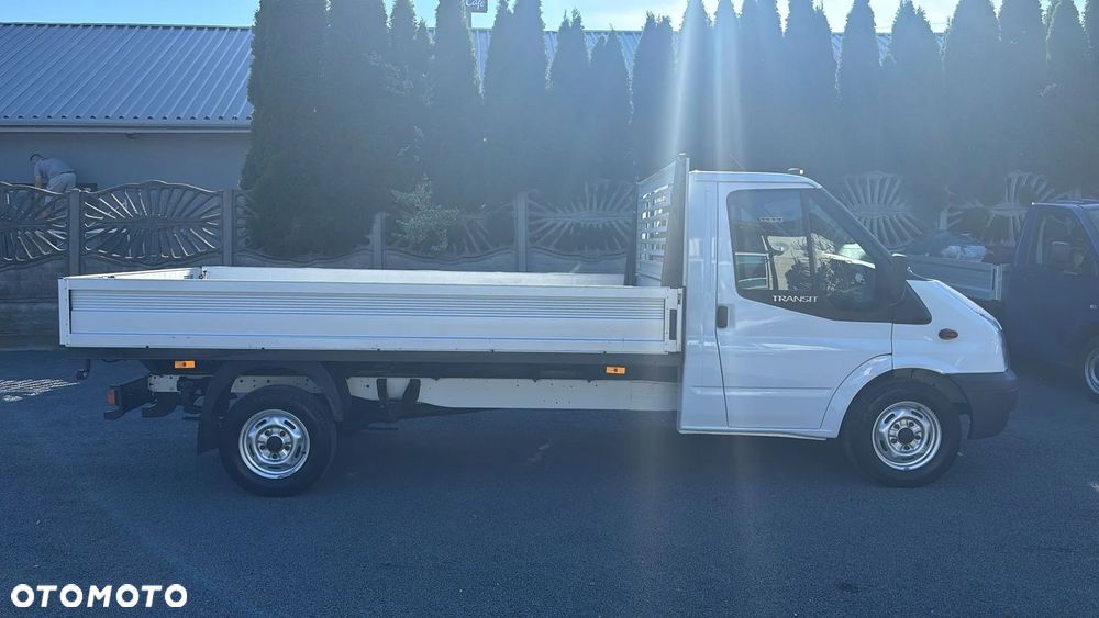 Ford Transit - 1