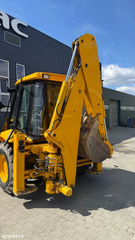 JCB 4CX - 13