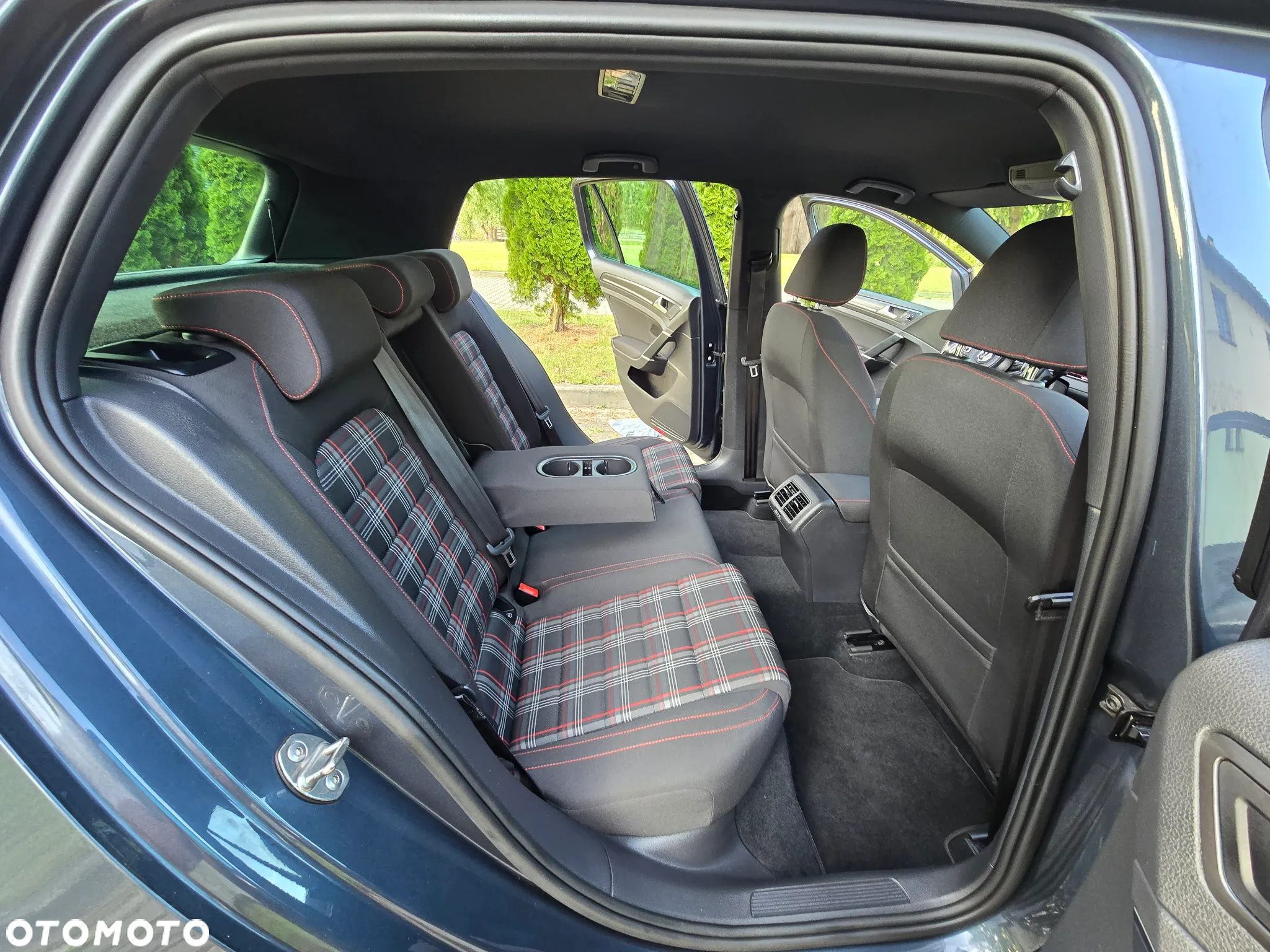 Volkswagen Golf GTI (BlueMotion Technology) DSG - 17