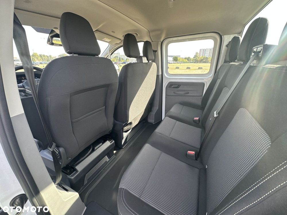 Volkswagen Transporter - 22