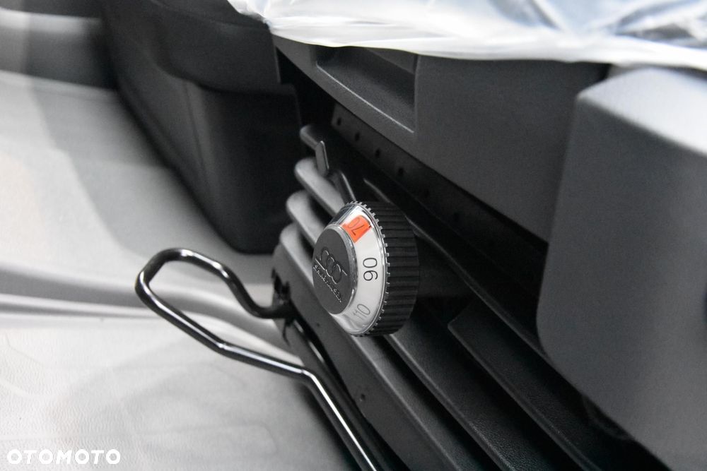 Volkswagen Crafter - 12