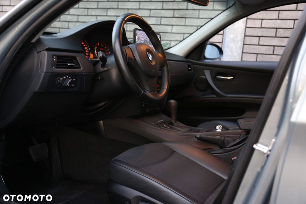 BMW Seria 3 - 13