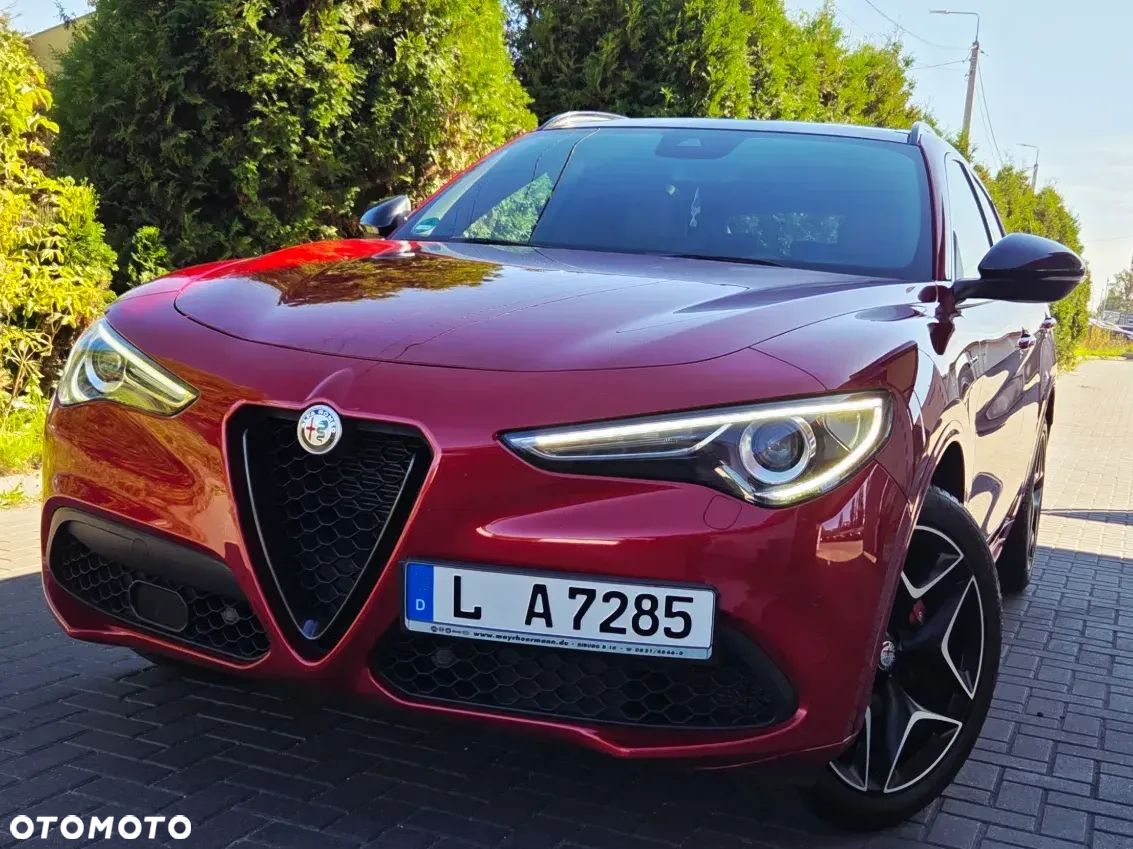 Alfa Romeo Stelvio 2.0 Turbo 16V AT8-Q4 Veloce - 1