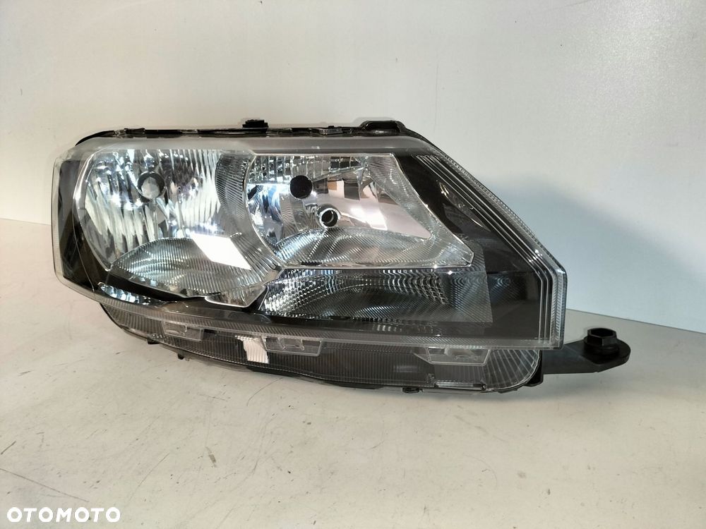 lampa przednia reflektor prawa skoda rapid 12-17 - 2