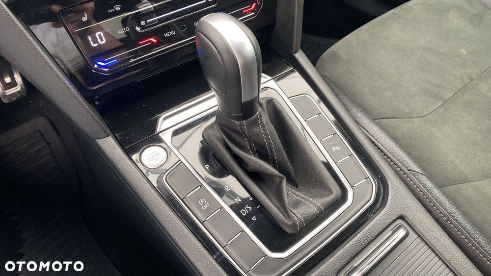 Volkswagen Arteon 2.0 TDI R-Line DSG - 18