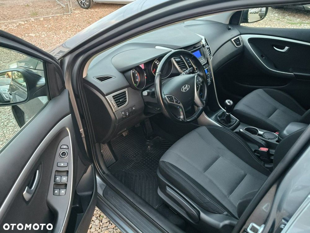 Hyundai i30 - 27