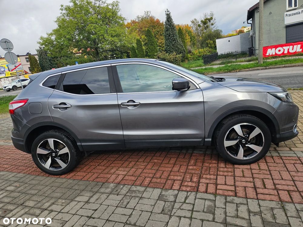 Nissan Qashqai 1.6 DIG-T TEKNA+ - 6