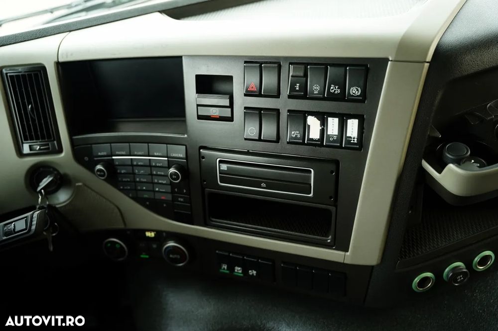 Volvo FM 460 / SISTEM HIDRAULIC / RETARDER / CABINĂ JOSĂ / IMPORTAT / EURO 6 - 31