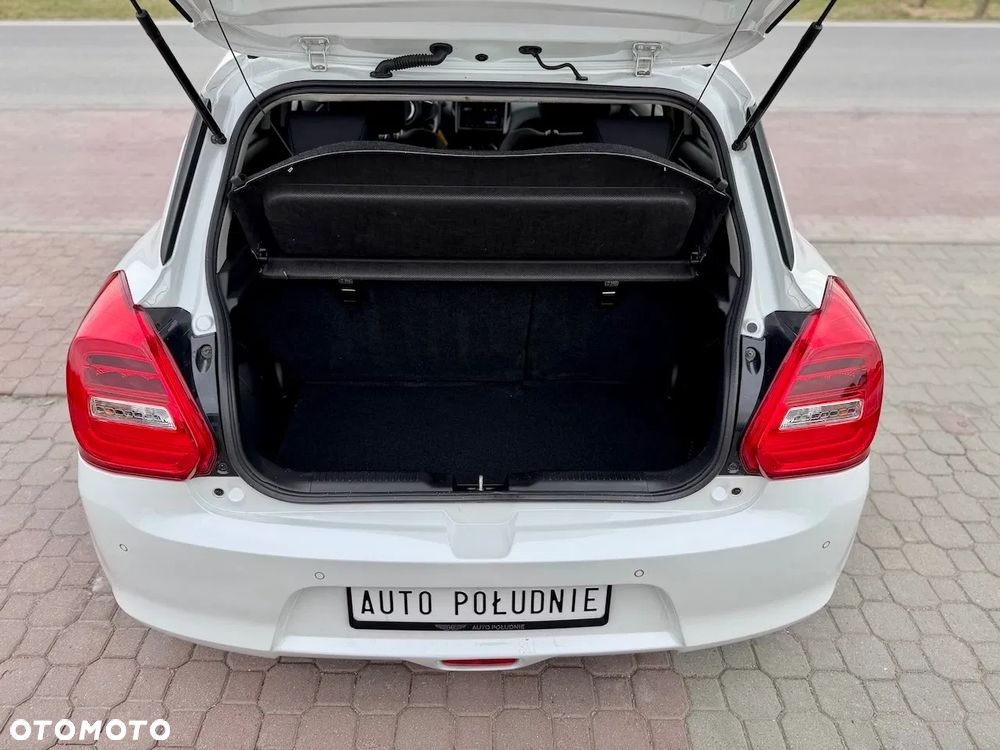 Suzuki Swift 1.2 Dualjet Hybrid Club - 11