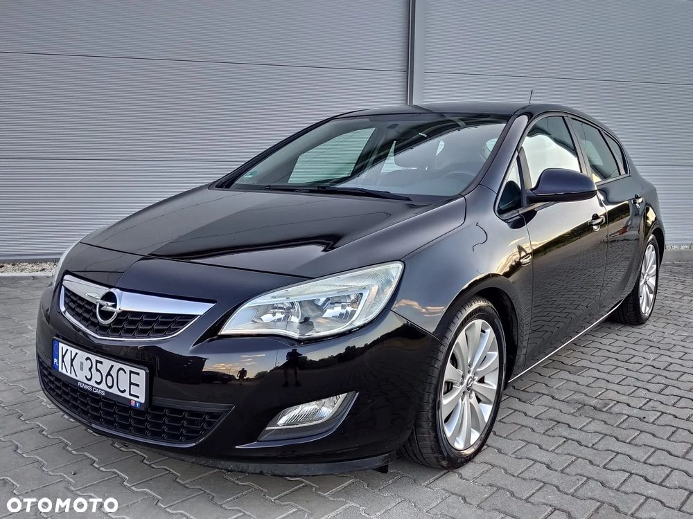 Opel Astra 1.4 Turbo Exklusiv - 3