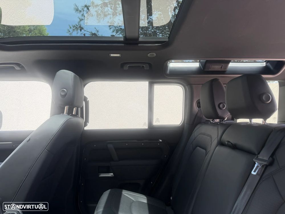 Land Rover Defender 2.0 P300e 110 AWD X-Dynamic SE - 7