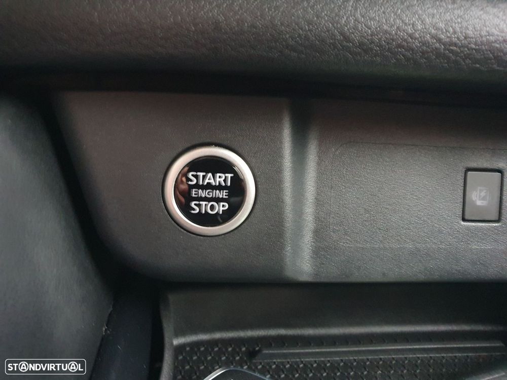 Nissan Qashqai 1.3 DIG-T N-Connecta Xtronic - 26