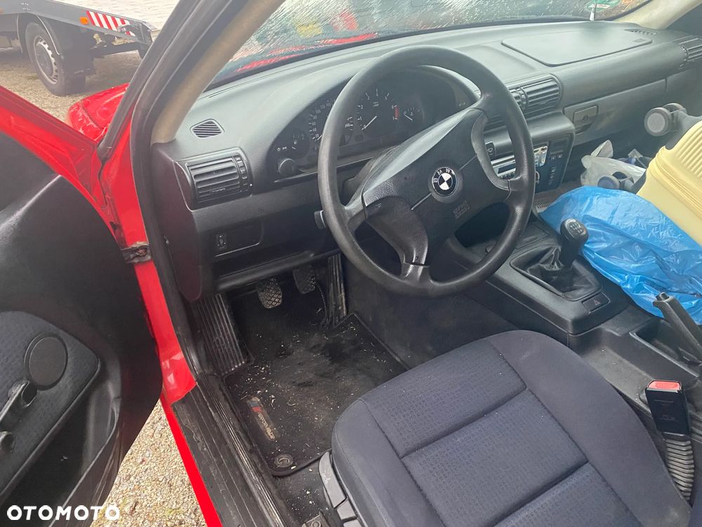 BMW Seria 3 316i - 7