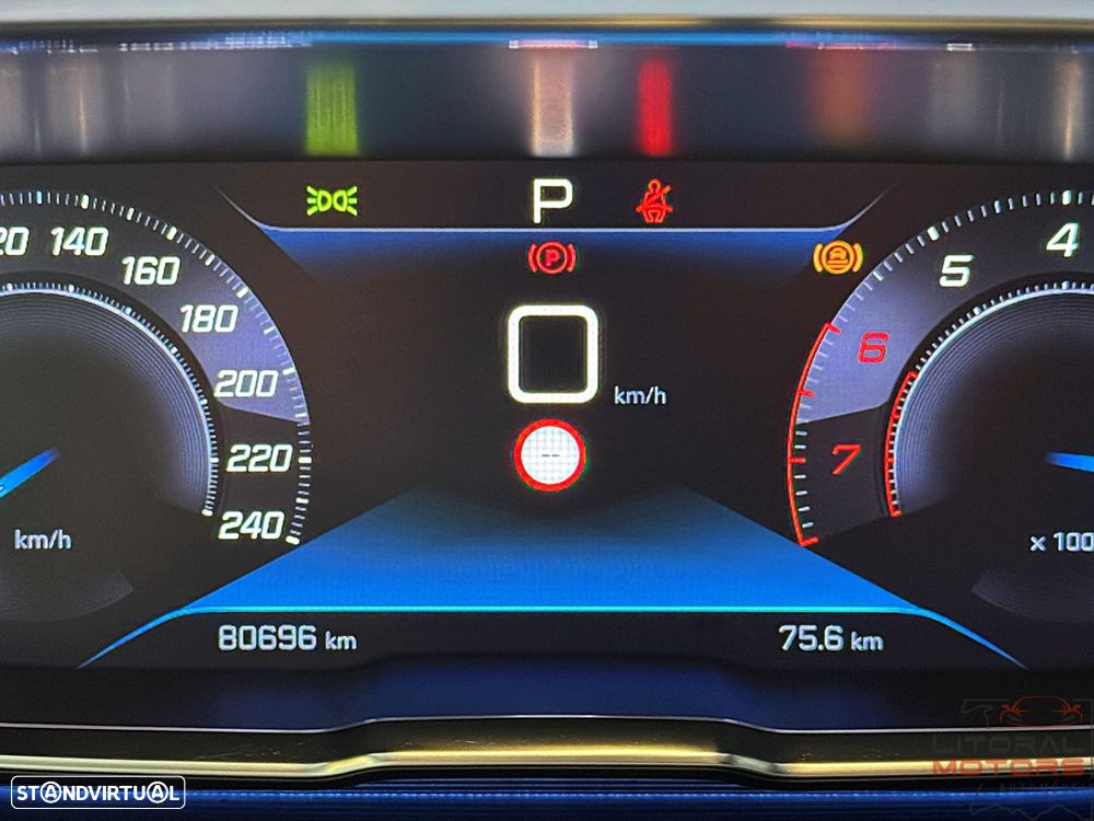 Peugeot 3008 1.2 PureTech Allure Pack EAT8 - 28