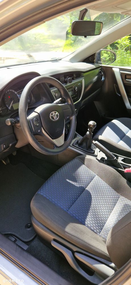 Toyota Auris 1.33 VVT-i Active - 11