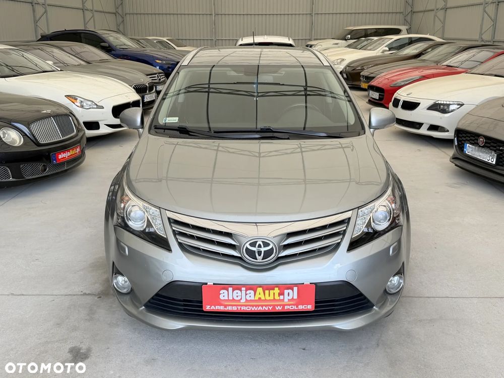 Toyota Avensis - 11