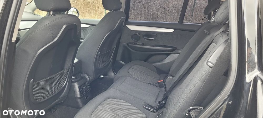 BMW Seria 2 216d Active Tourer - 17