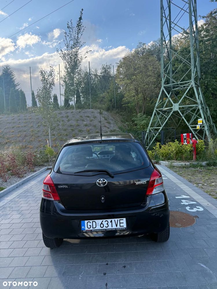 Toyota Yaris 1.0 Active - 6