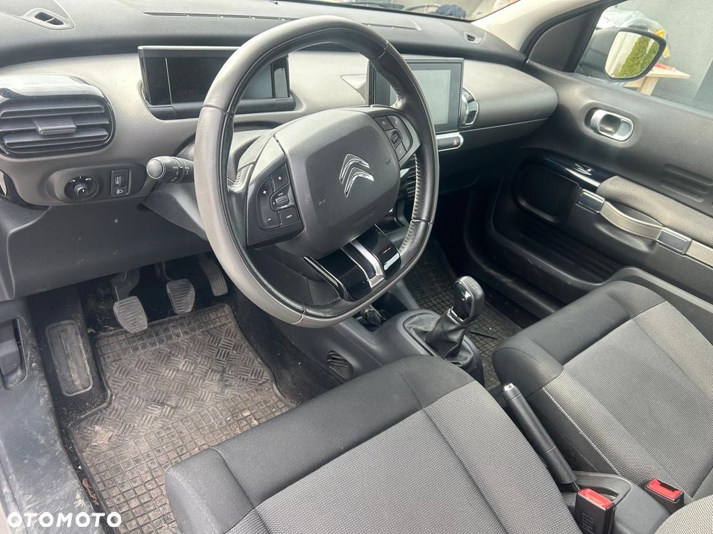 Citroën C4 Cactus 1.2 PureTech Live EU6 - 7
