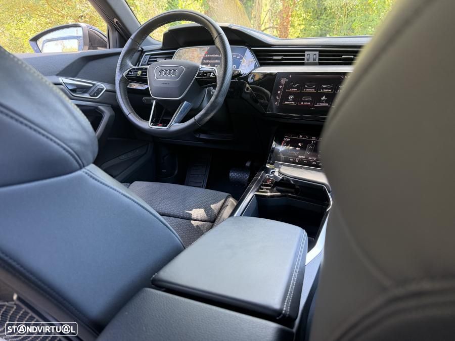 Audi e-tron 50 quattro S line - 34