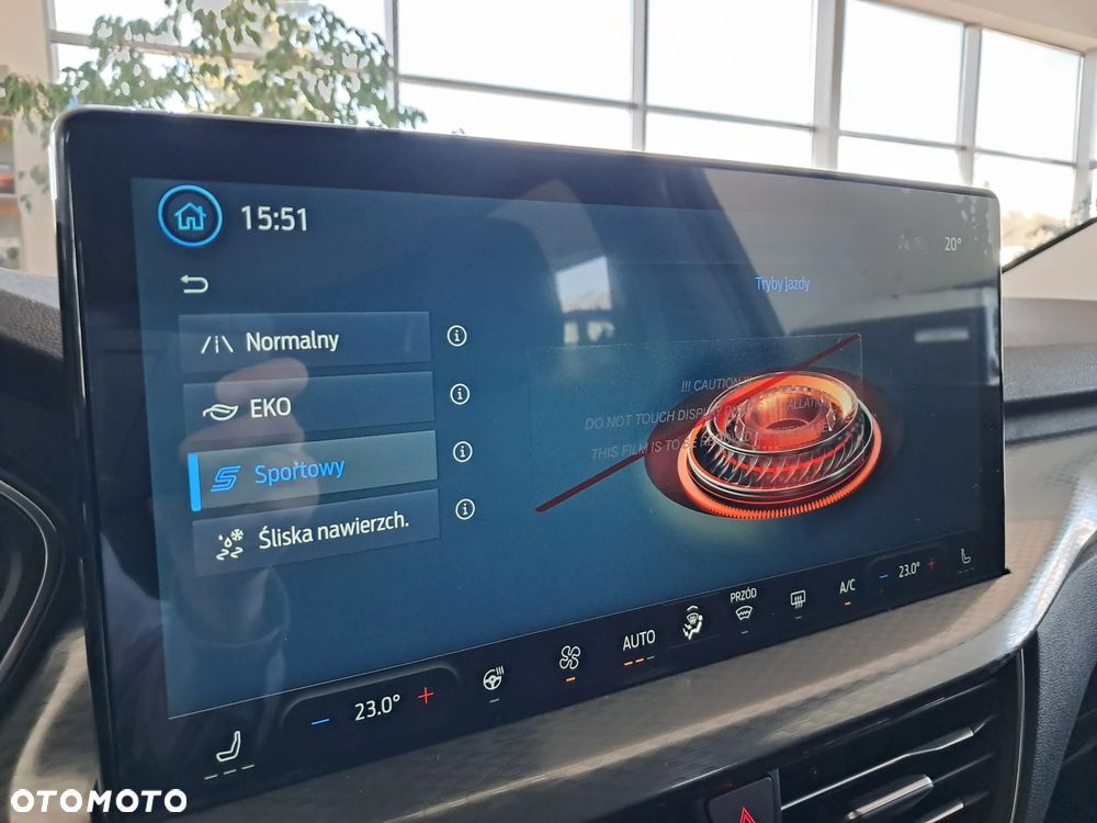 Ford Kuga 2.5 FHEV FWD Titanium eCVT - 13