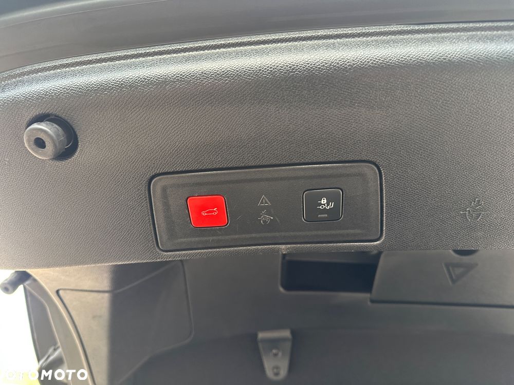 Peugeot 508 1.6 PureTech GT S&S EAT8 - 13