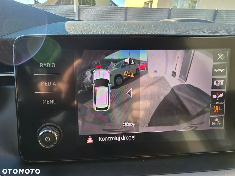 Skoda Kamiq 1.0 TSI Style DSG - 28