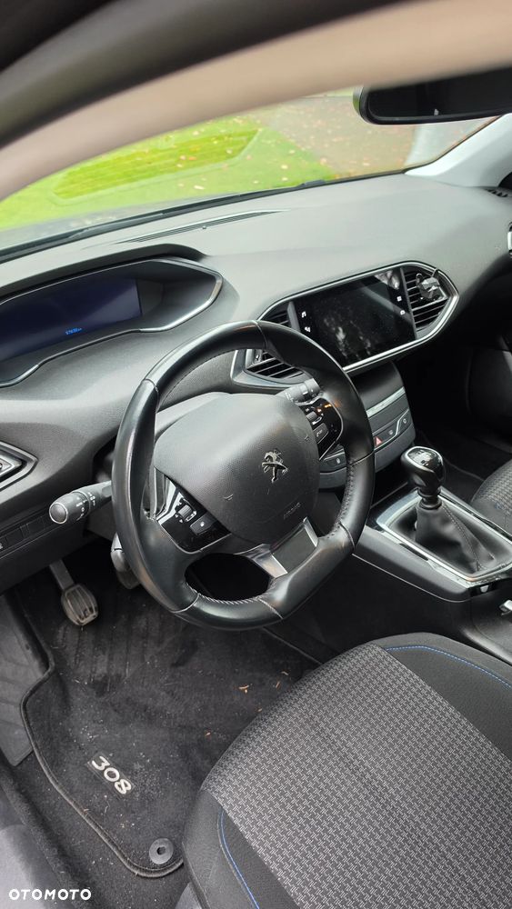 Peugeot 308 PureTech 110 Stop & Start Style - 19
