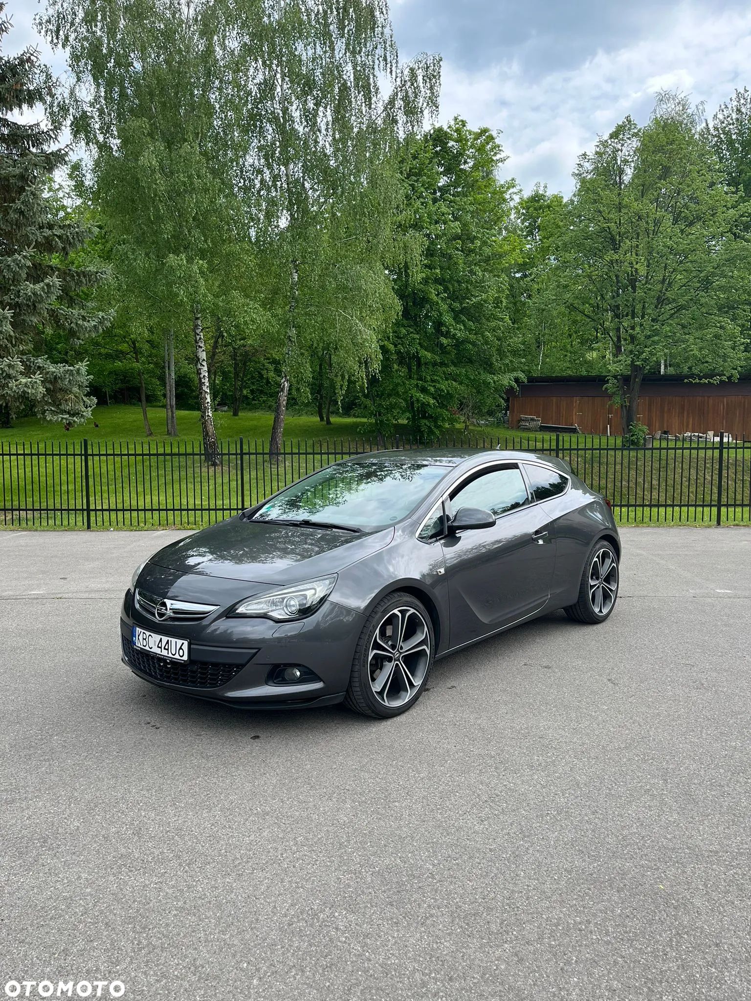 Opel Astra GTC 2.0 CDTI ecoFLEX Start/Stop Edition - 1
