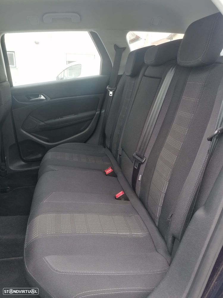 Peugeot 308 SW PureTech 130 Stop & Start Allure - 19