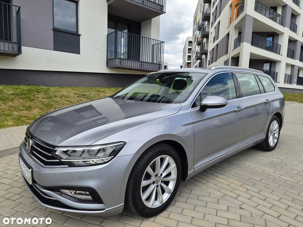 Volkswagen Passat 2.0 TDI SCR DSG Highline - 1