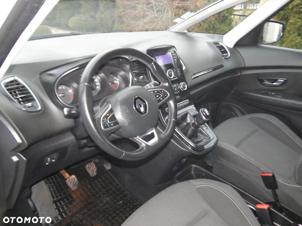 Renault Scenic - 12