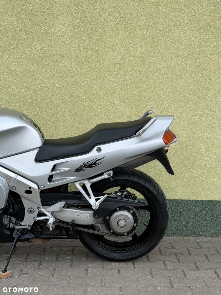 Honda VFR - 21