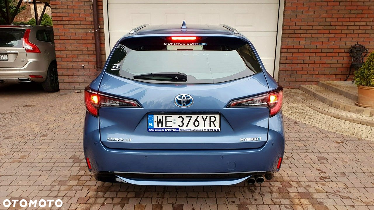 Toyota Corolla - 12